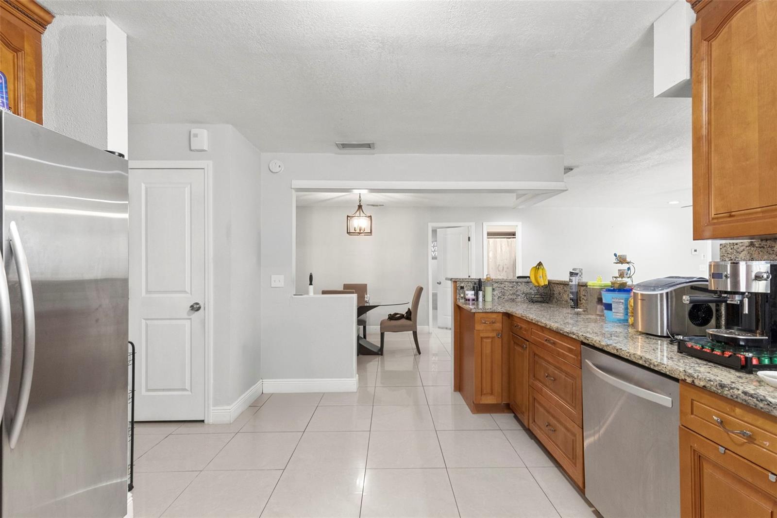 PINECREST VILLA - Residential