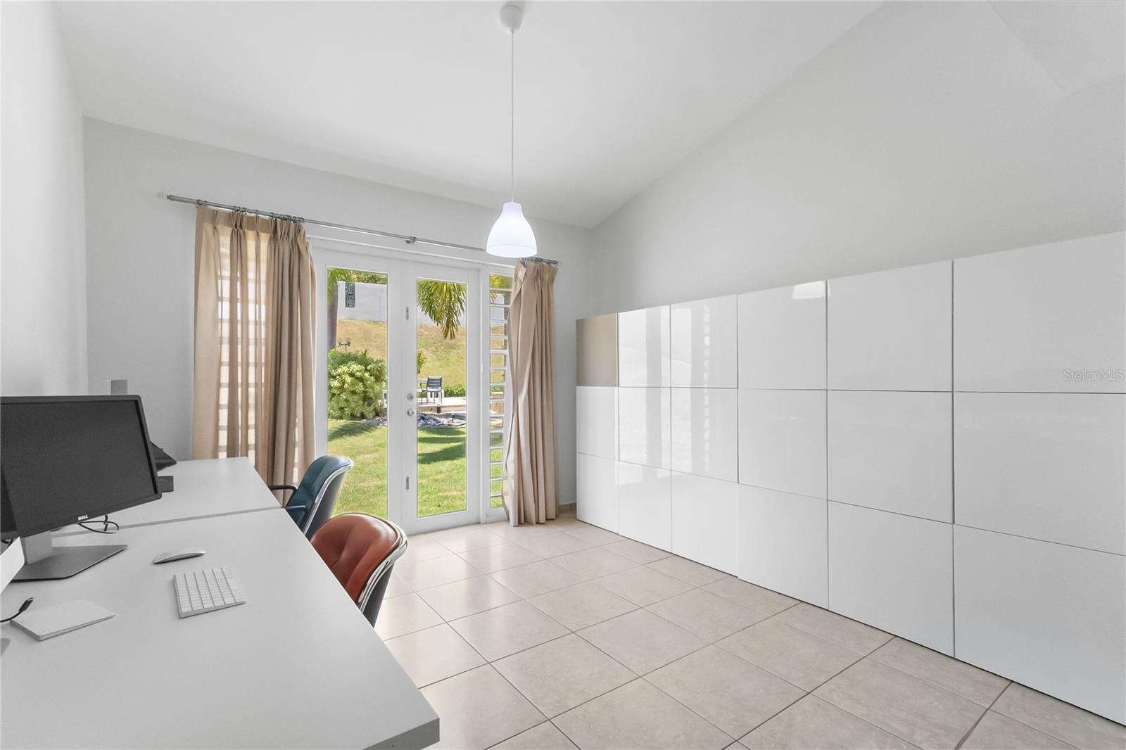 HARBOUR LIGHTS ESTATES - Residential