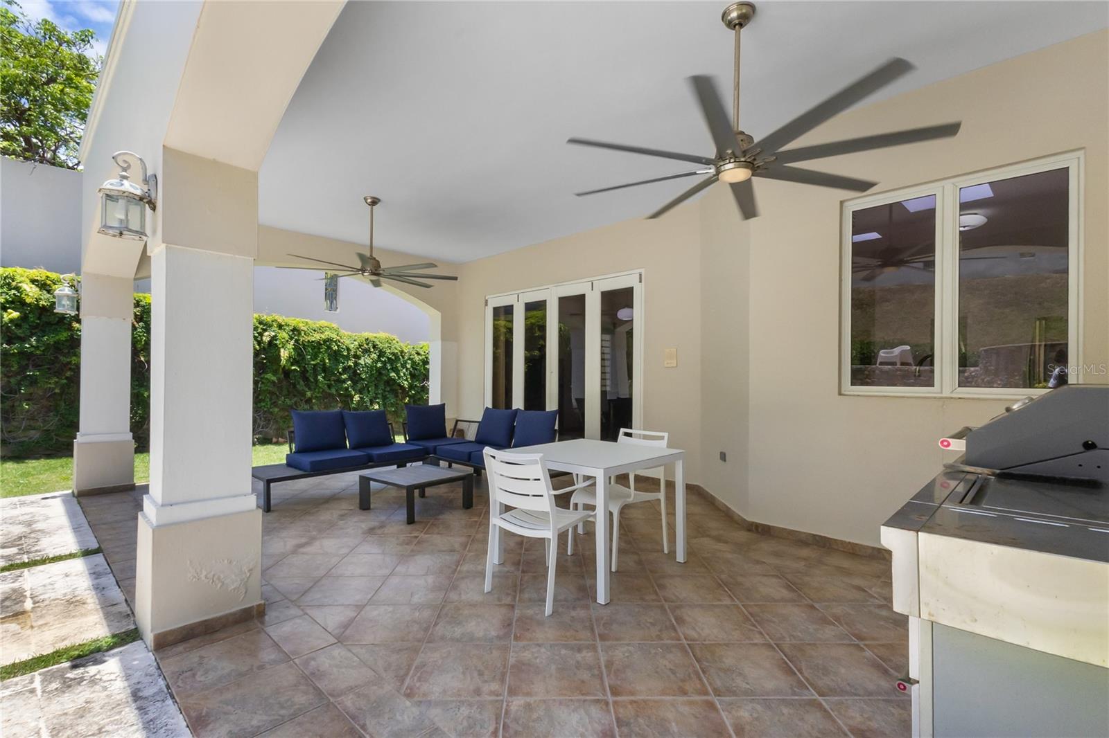 HARBOUR LIGHTS ESTATES - Residential