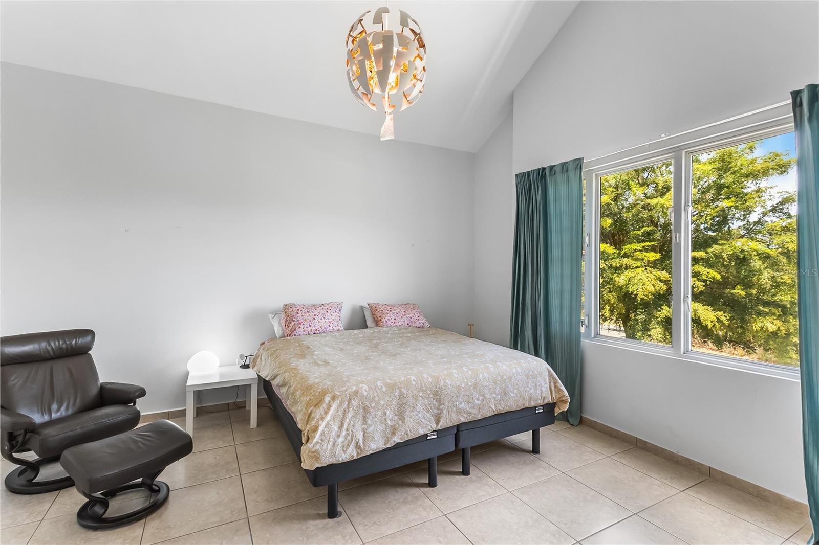 HARBOUR LIGHTS ESTATES - Residential