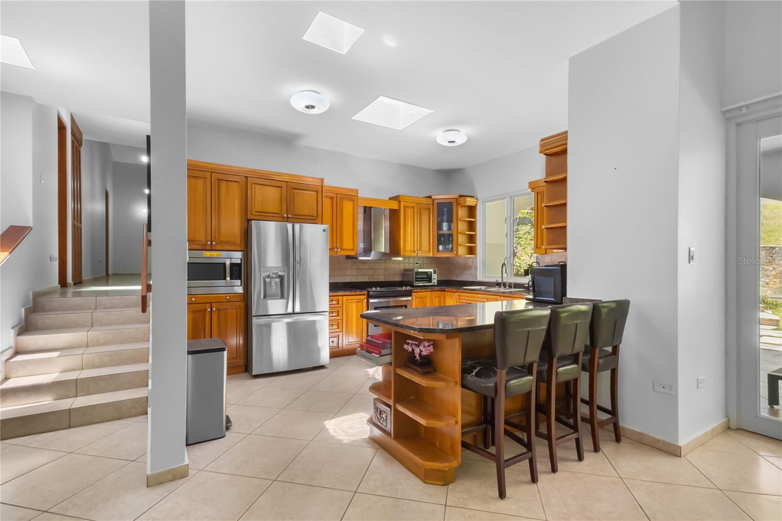 HARBOUR LIGHTS ESTATES - Residential