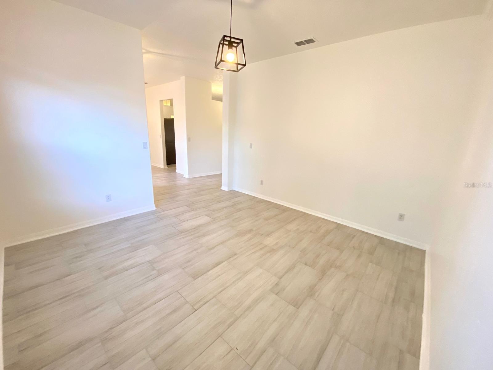 CLERMONT SOMERSET ESTATES - Residential Lease