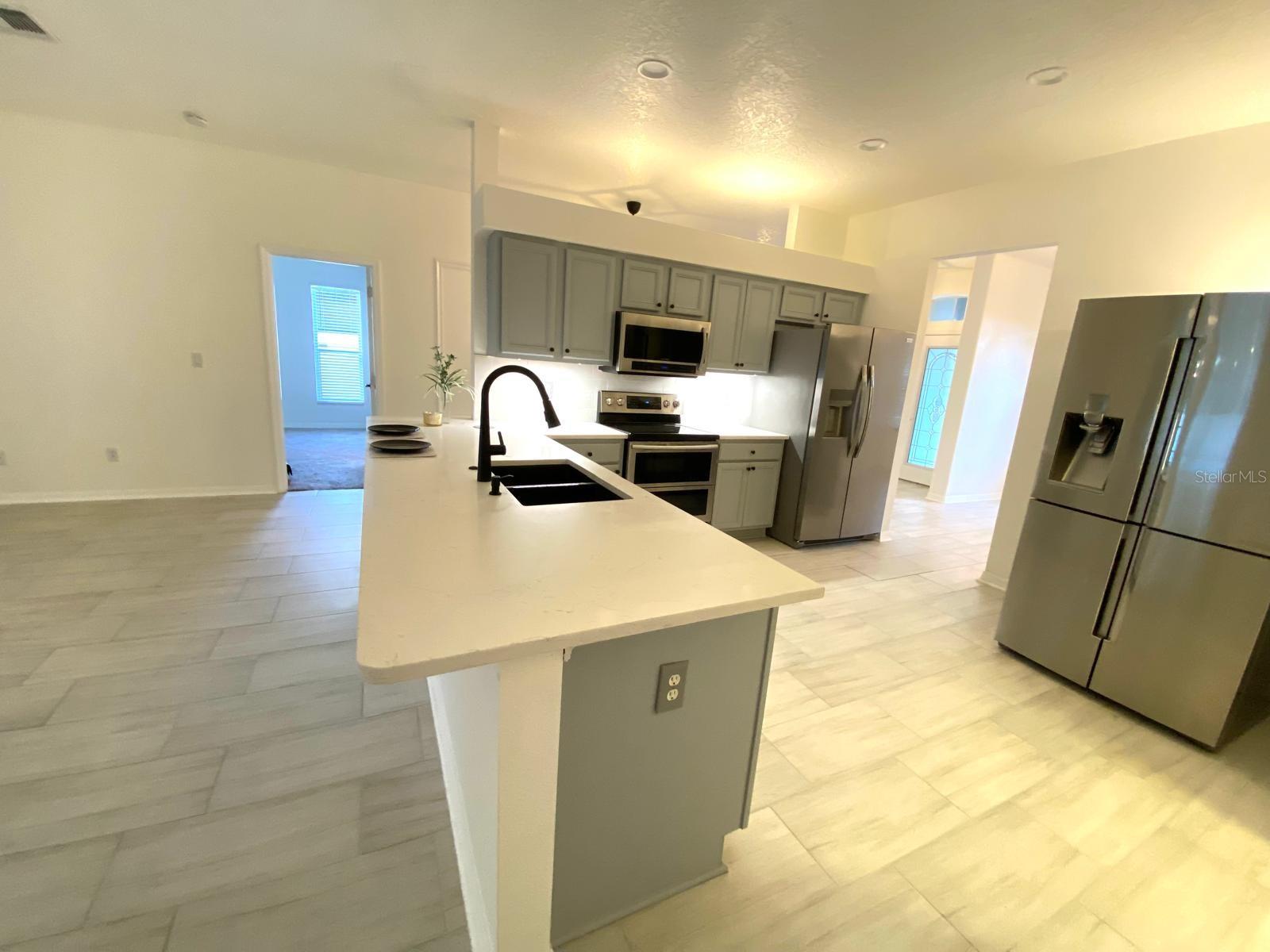 CLERMONT SOMERSET ESTATES - Residential Lease