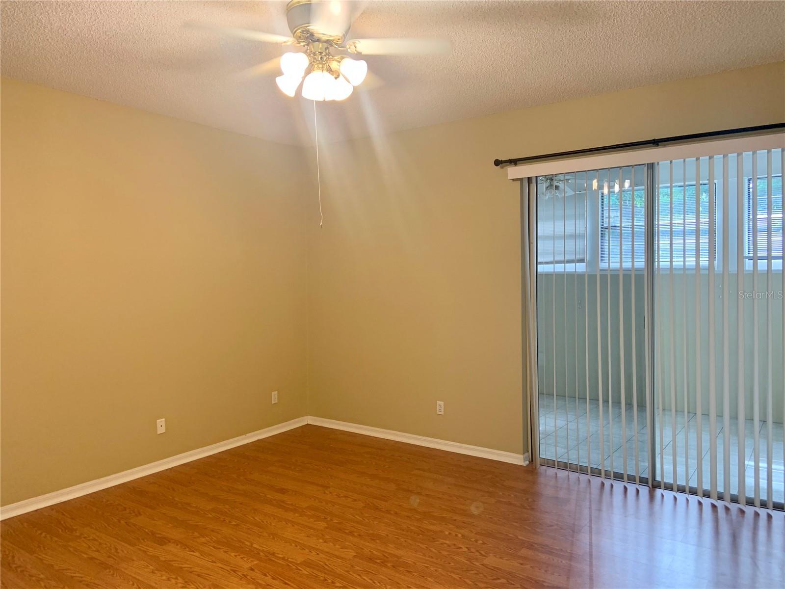 KINGSTON OAKS - Residential Lease
