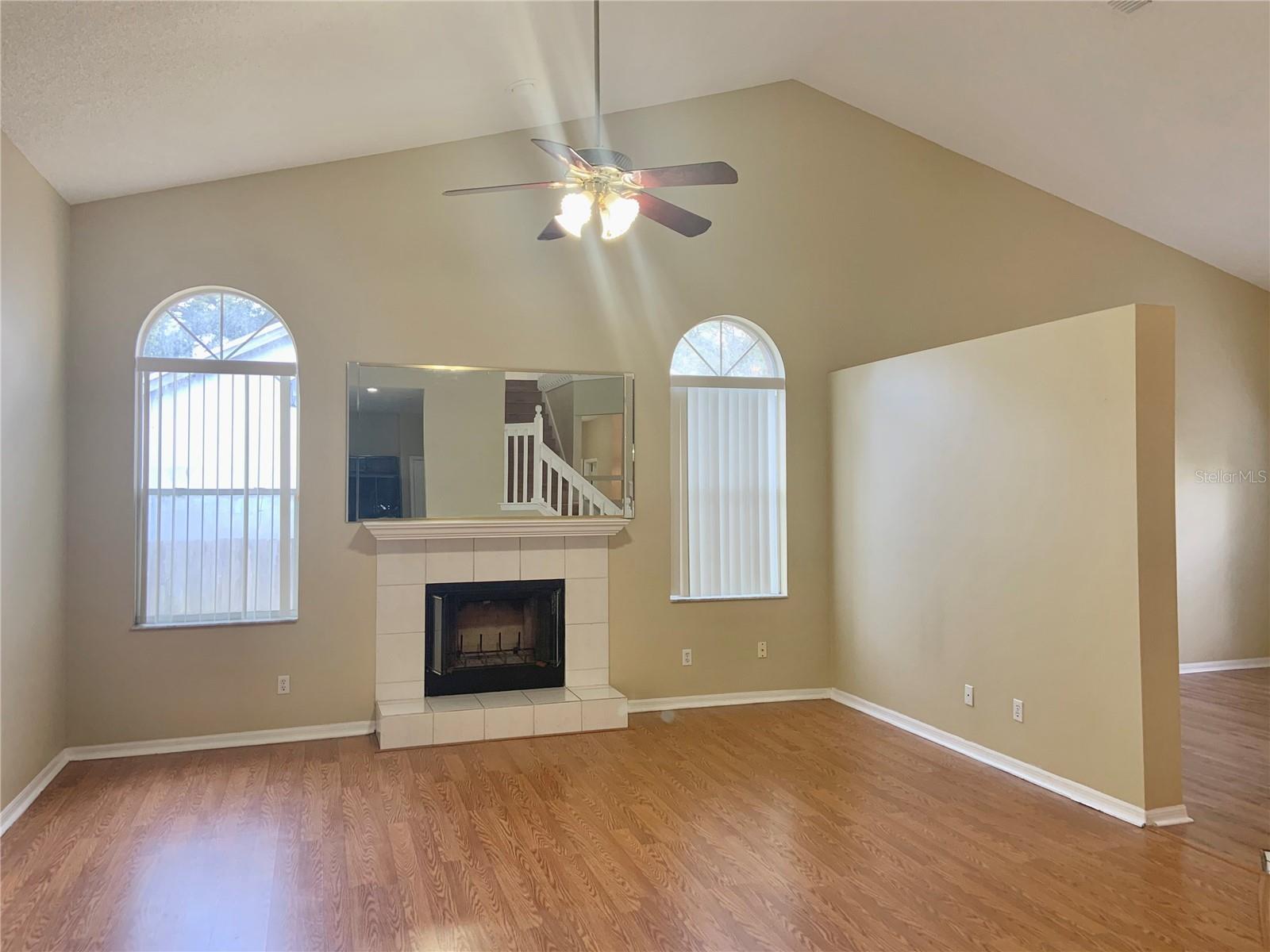 KINGSTON OAKS - Residential Lease