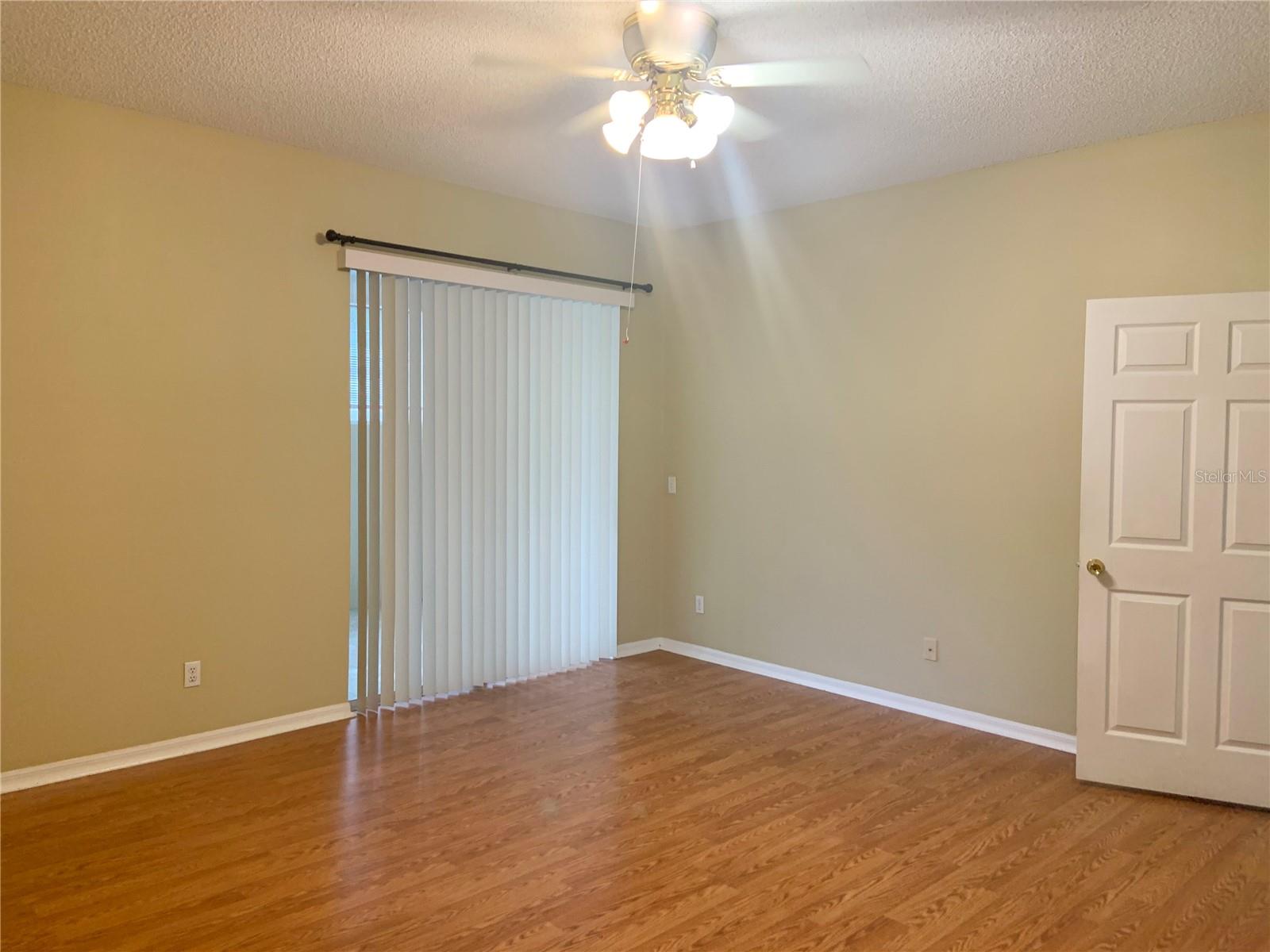 KINGSTON OAKS - Residential Lease