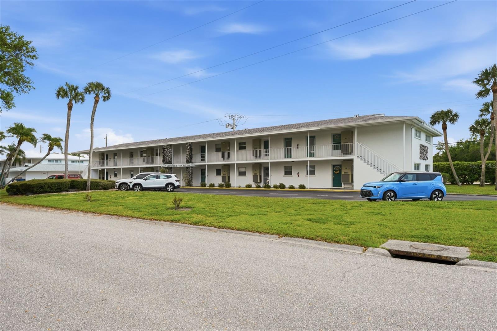 STRATHMORE VILLAGE GREEN - Residential