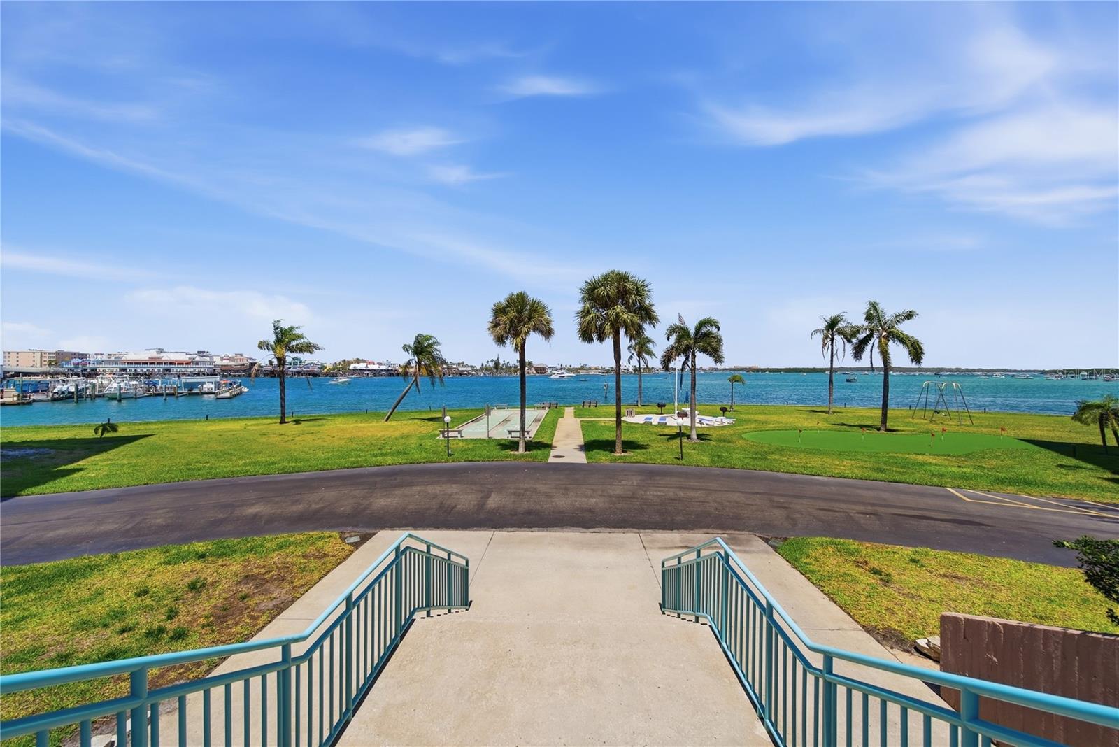 KEY CAPRI CONDO - Residential
