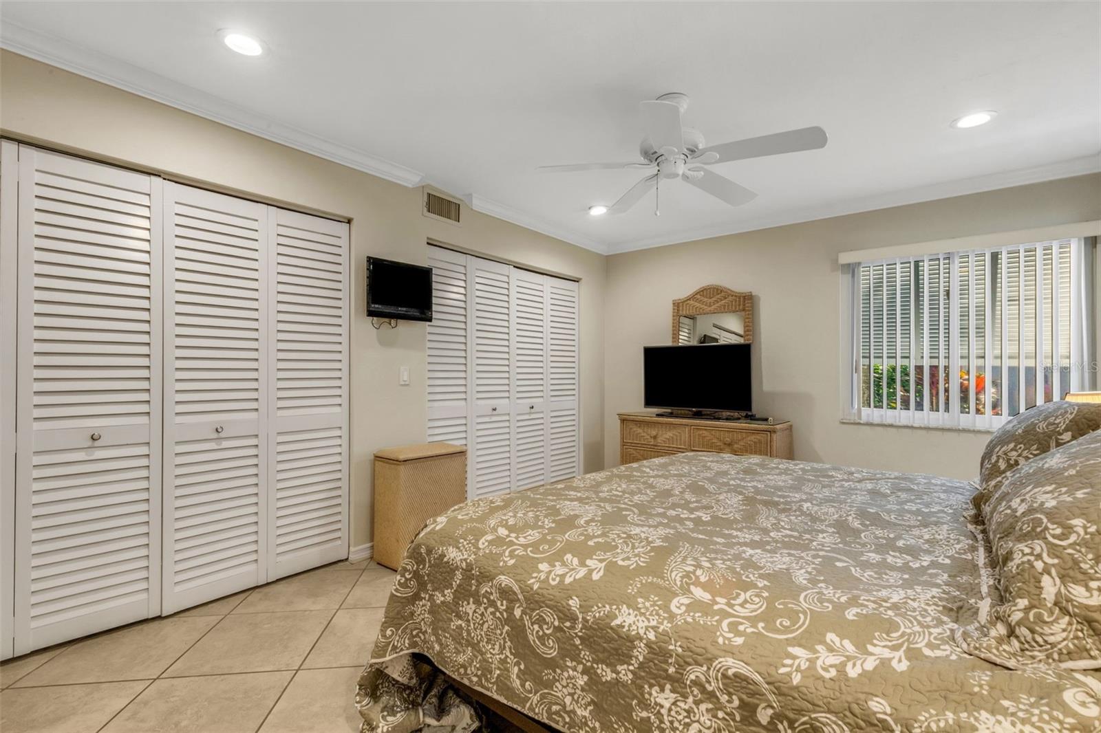 WHITE SANDS VILLAGE - Residential