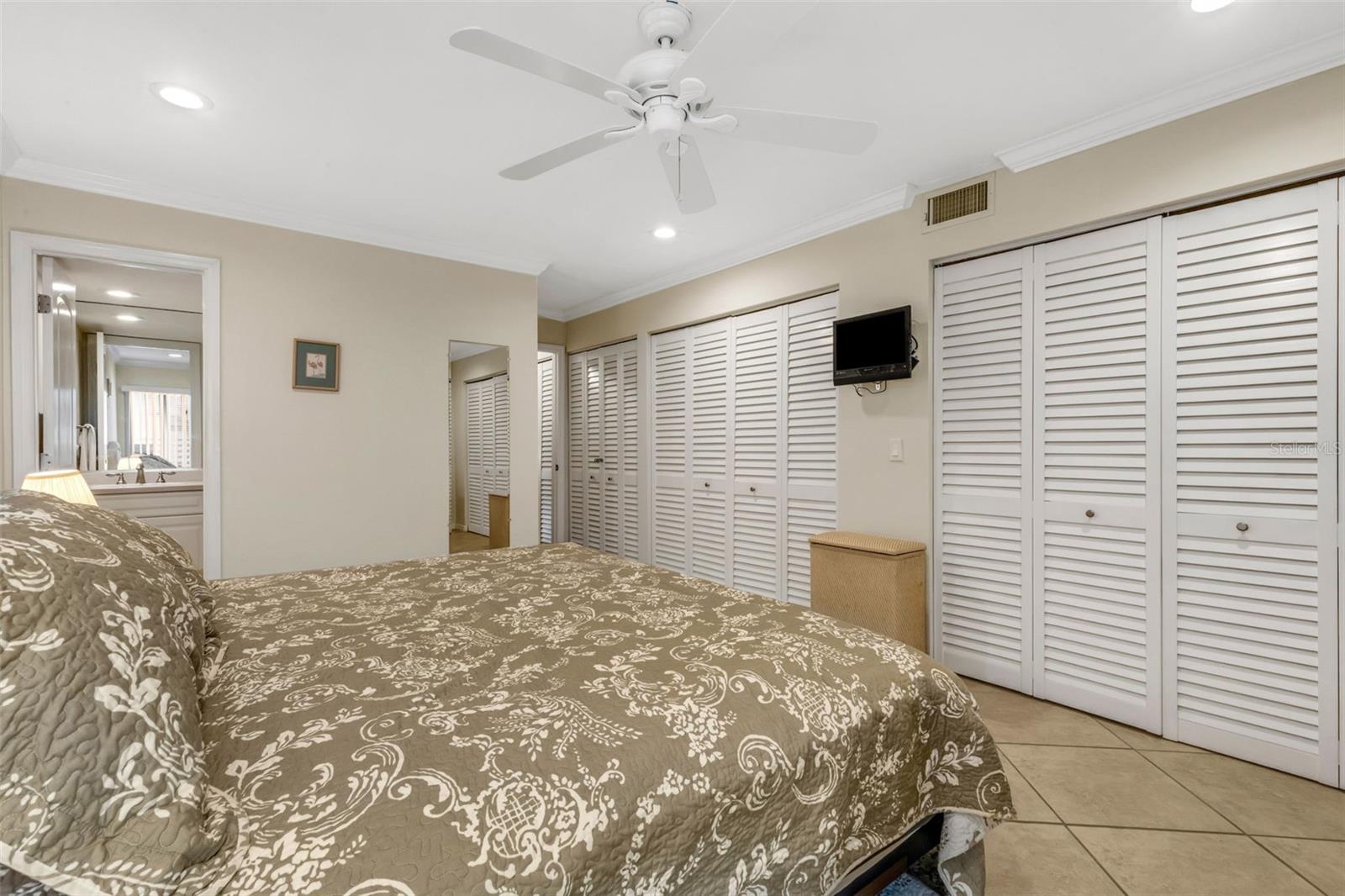 WHITE SANDS VILLAGE - Residential