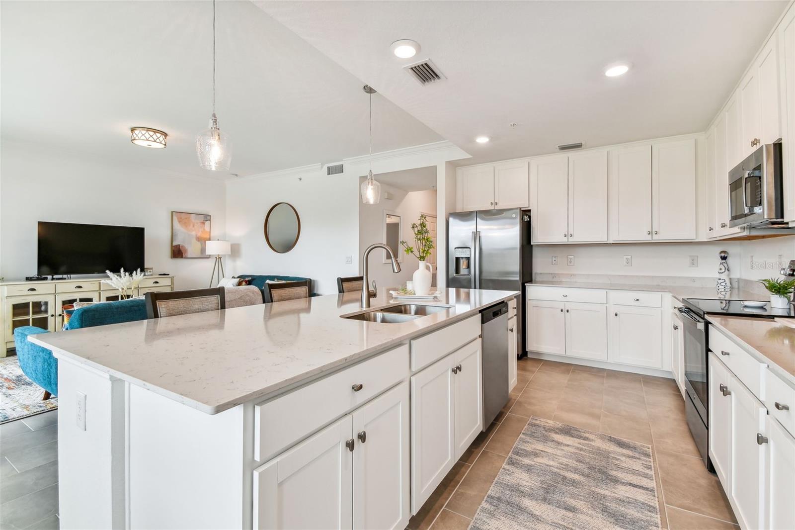LAKEWOOD NATIONAL - Residential