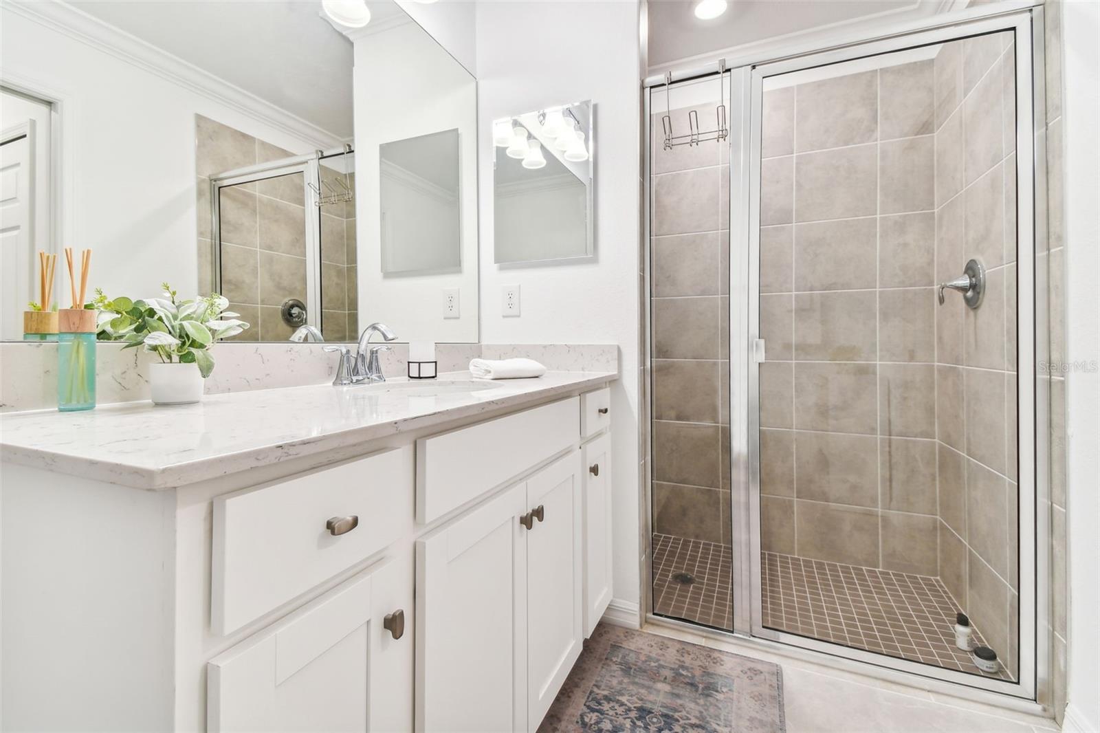 LAKEWOOD NATIONAL - Residential