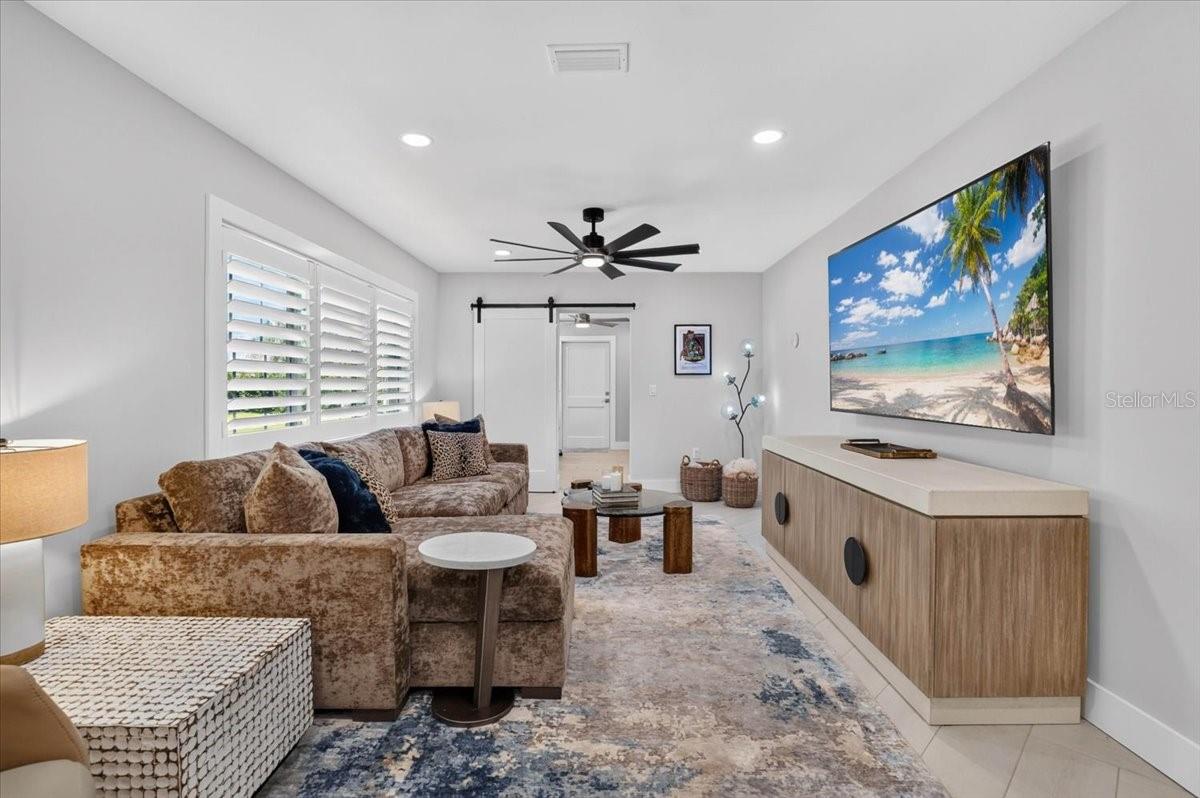 JOHN RINGLING ESTATES INC LIDO BC - Residential