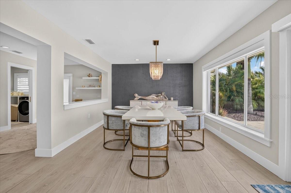 JOHN RINGLING ESTATES INC LIDO BC - Residential