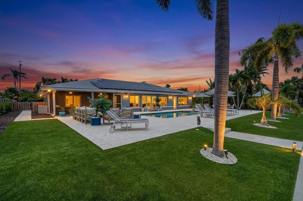 JOHN RINGLING ESTATES INC LIDO BC - Residential