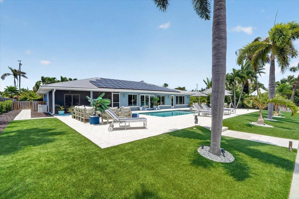 JOHN RINGLING ESTATES INC LIDO BC - Residential