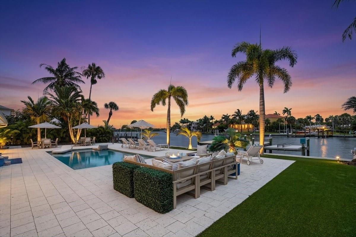 JOHN RINGLING ESTATES INC LIDO BC - Residential