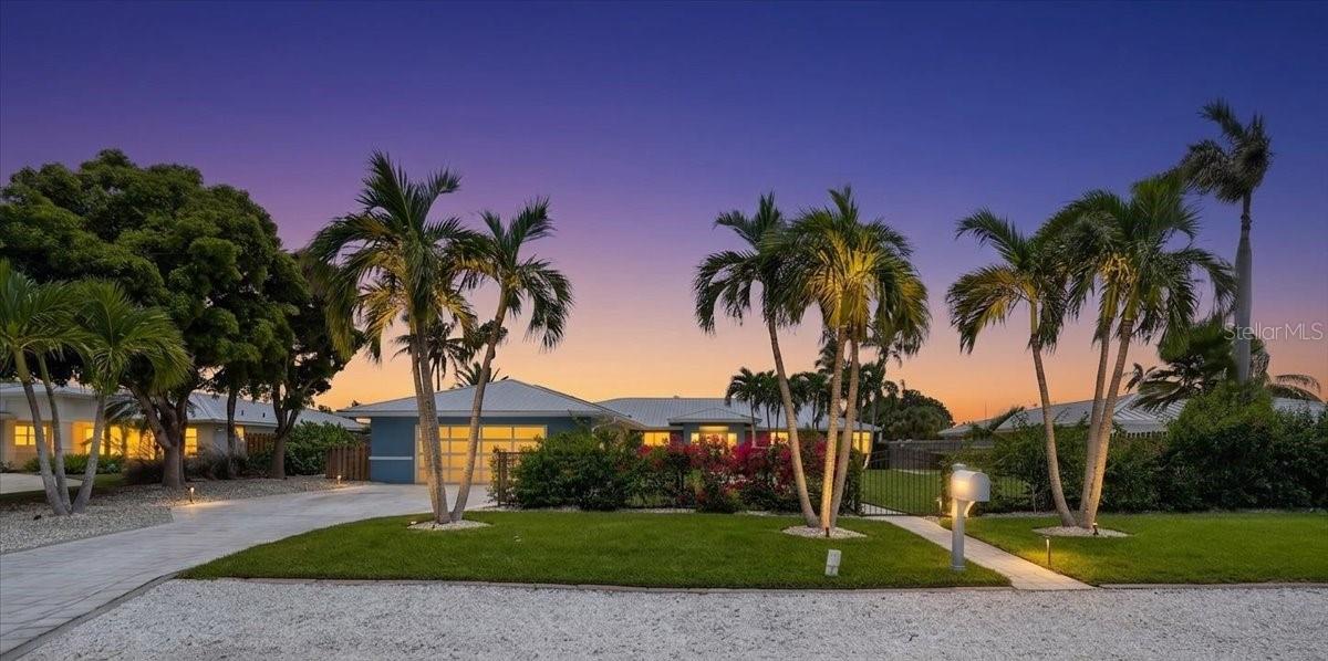 JOHN RINGLING ESTATES INC LIDO BC - Residential