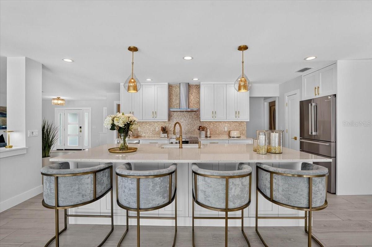 JOHN RINGLING ESTATES INC LIDO BC - Residential