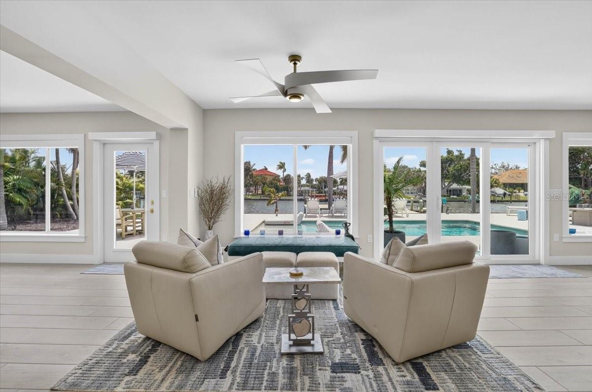 JOHN RINGLING ESTATES INC LIDO BC - Residential