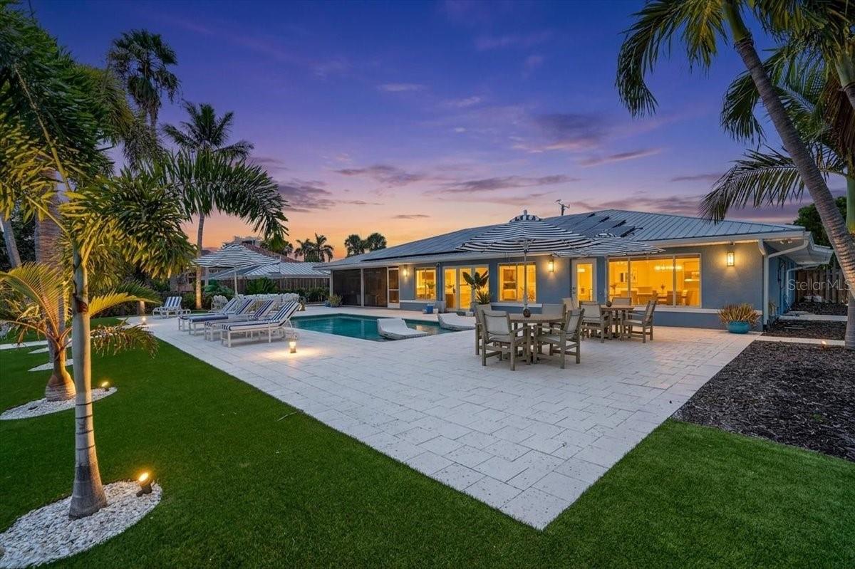 JOHN RINGLING ESTATES INC LIDO BC - Residential