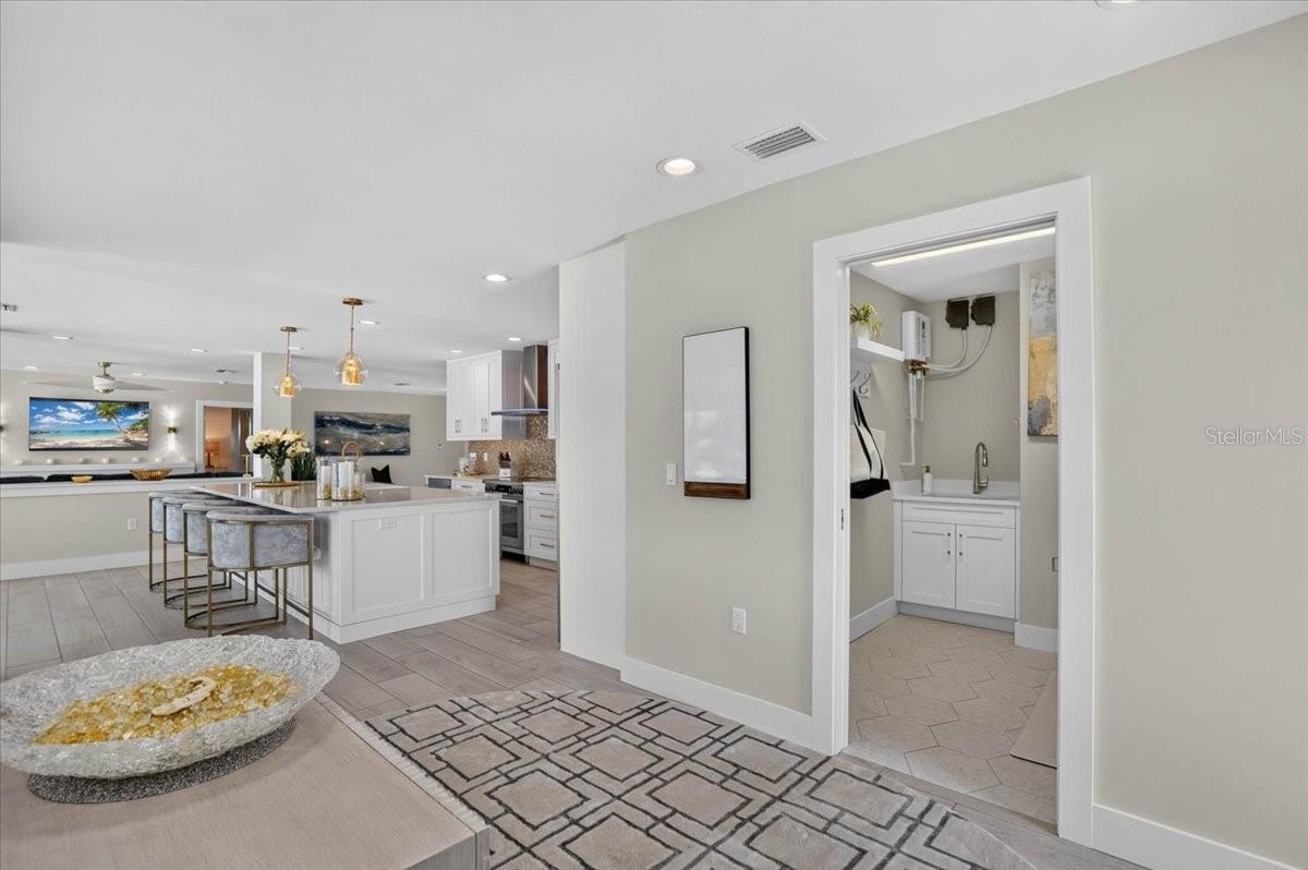 JOHN RINGLING ESTATES INC LIDO BC - Residential