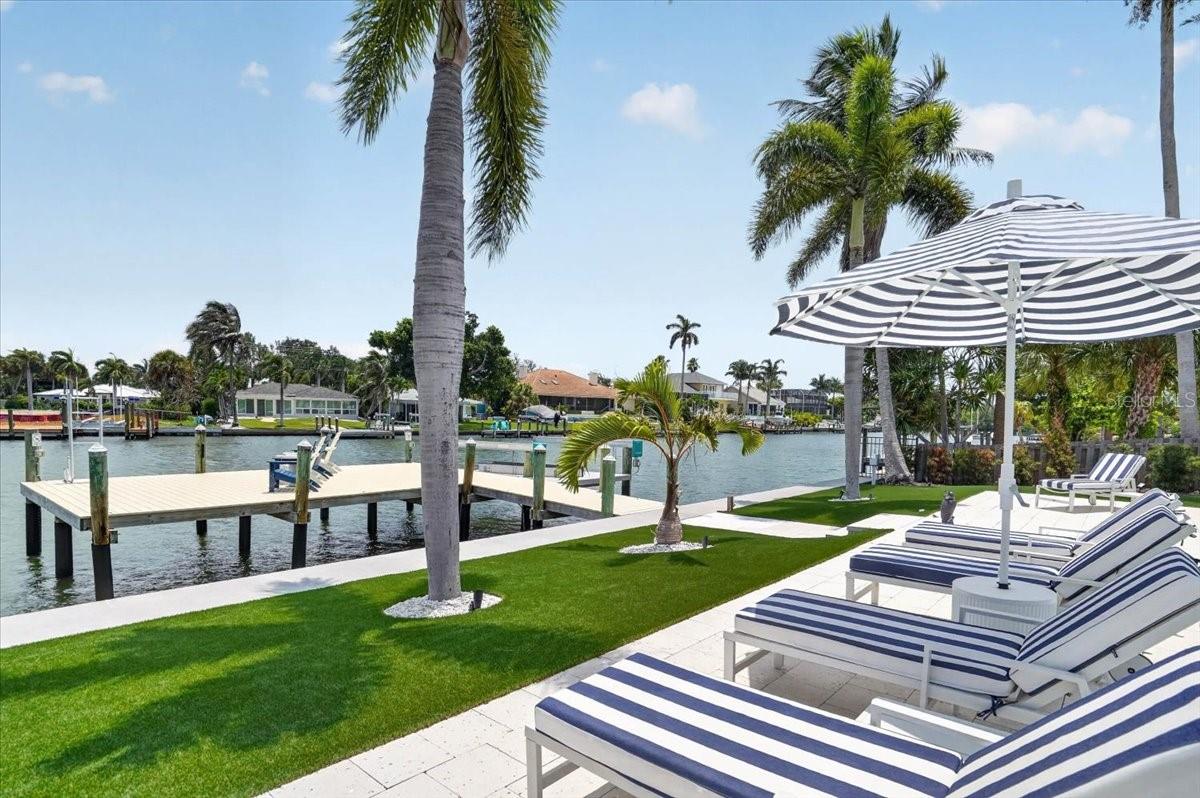 JOHN RINGLING ESTATES INC LIDO BC - Residential
