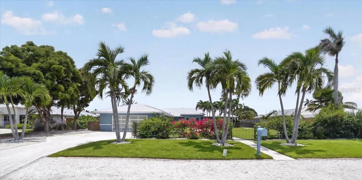 JOHN RINGLING ESTATES INC LIDO BC - Residential