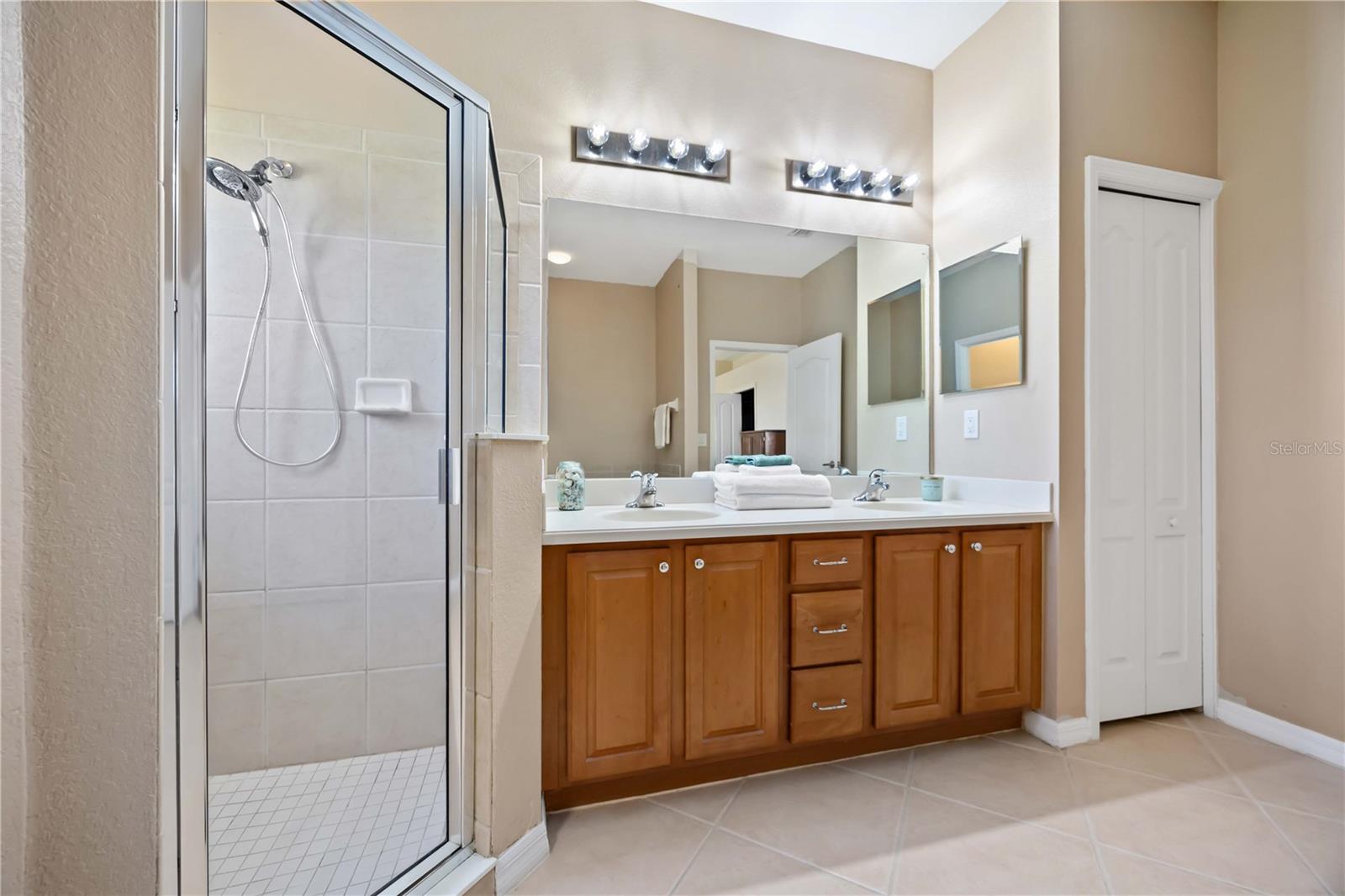 STONEYBROOK AT HERITAGE HARBOUR D-1 - Residential
