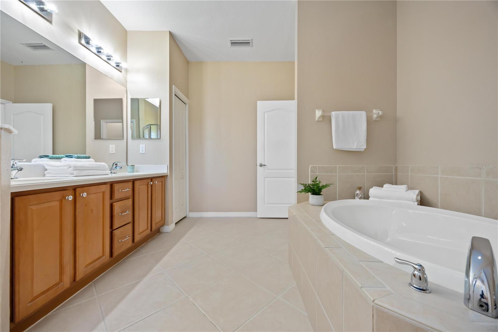 STONEYBROOK AT HERITAGE HARBOUR D-1 - Residential