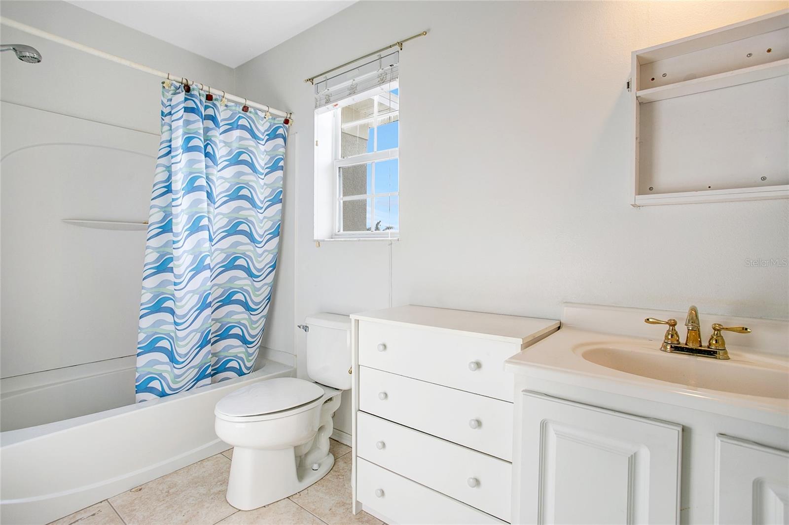 EMERALD RDG H - Residential Lease