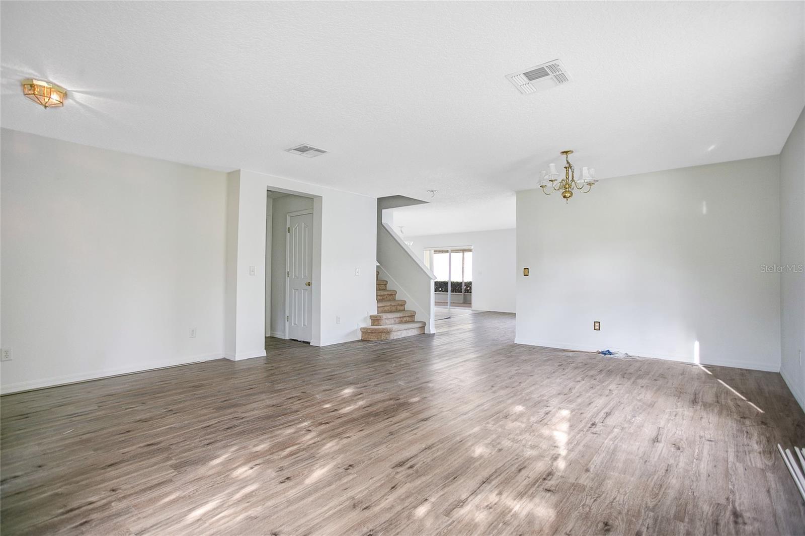 EMERALD RDG H - Residential Lease