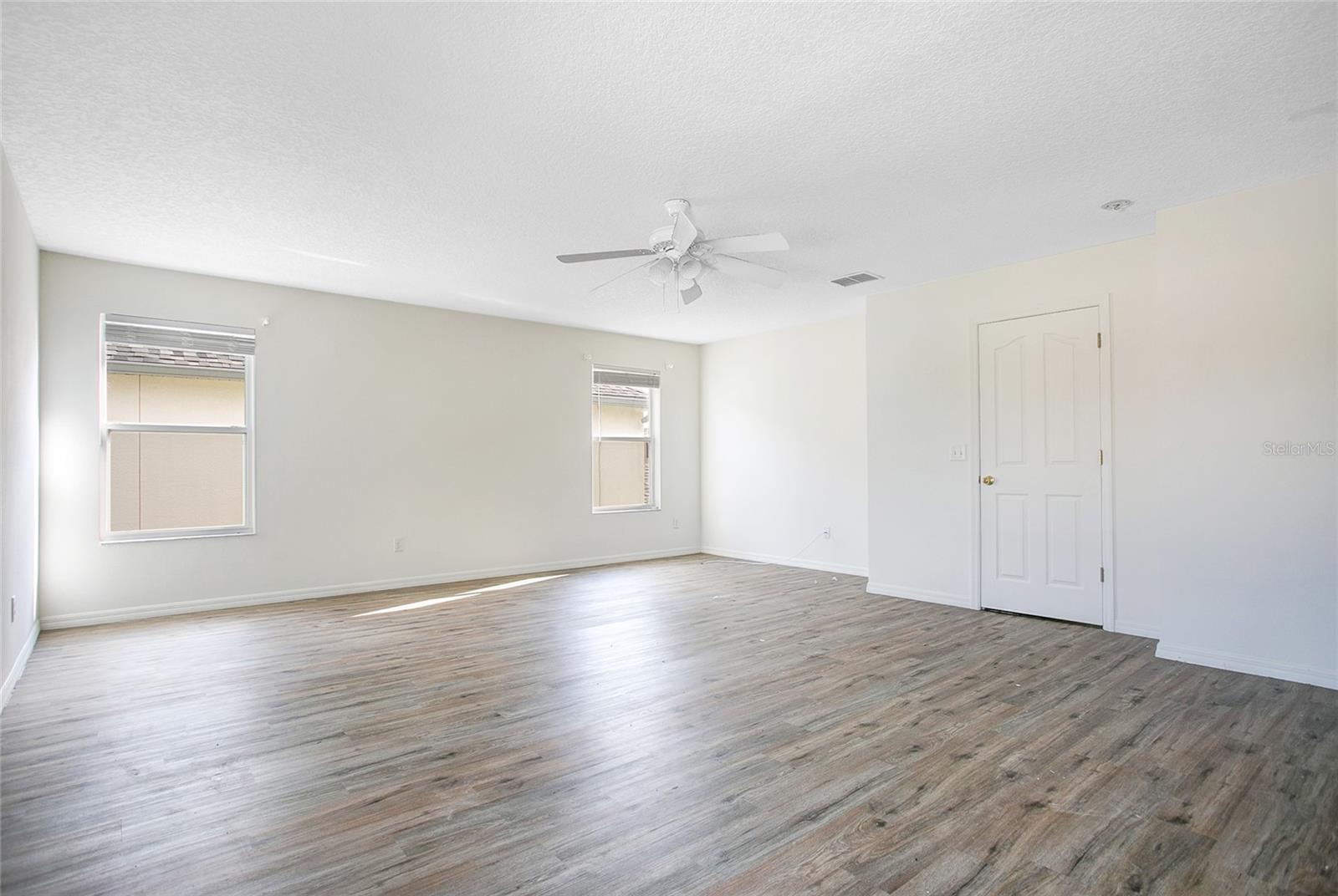 EMERALD RDG H - Residential Lease