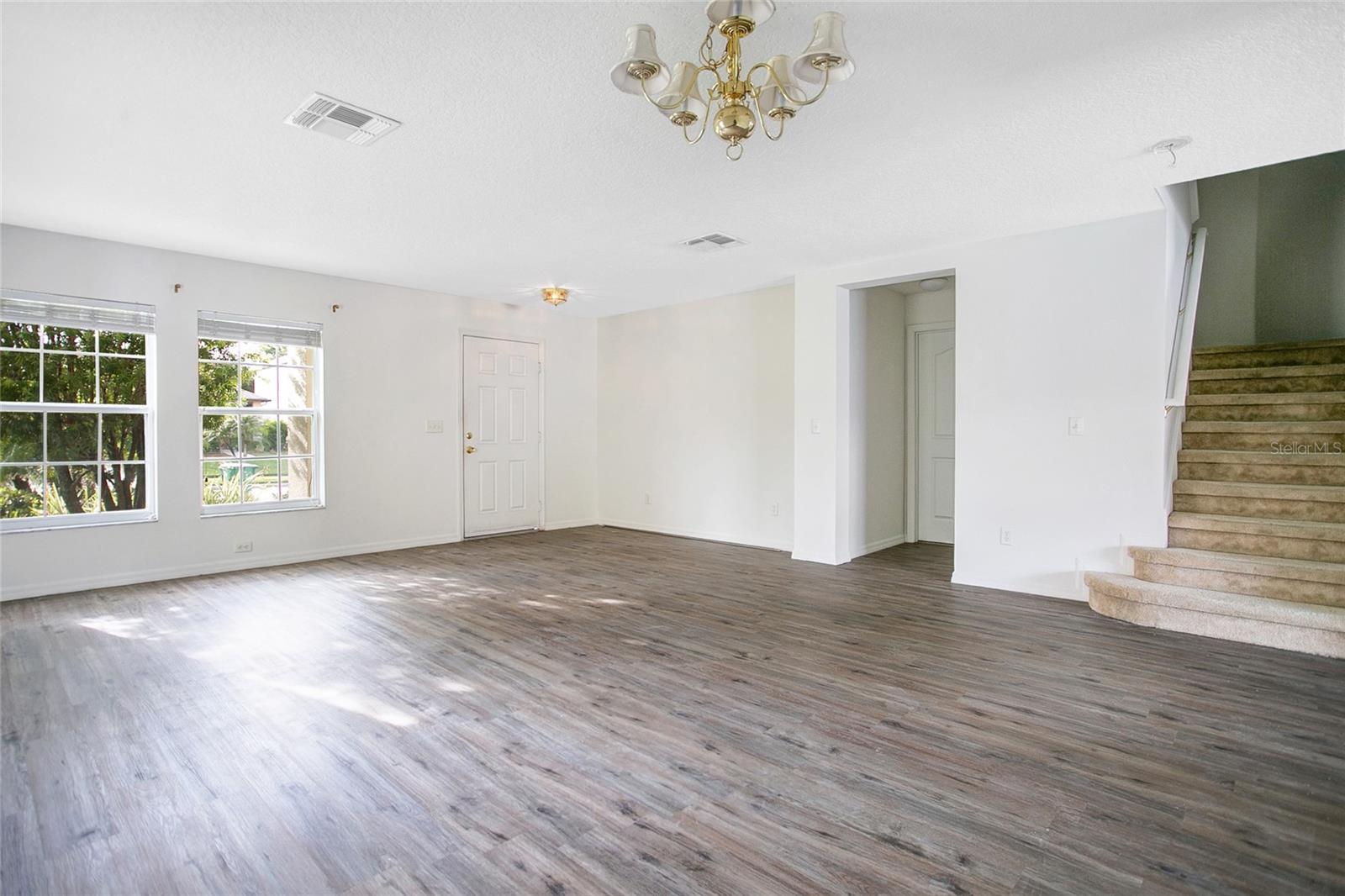 EMERALD RDG H - Residential Lease