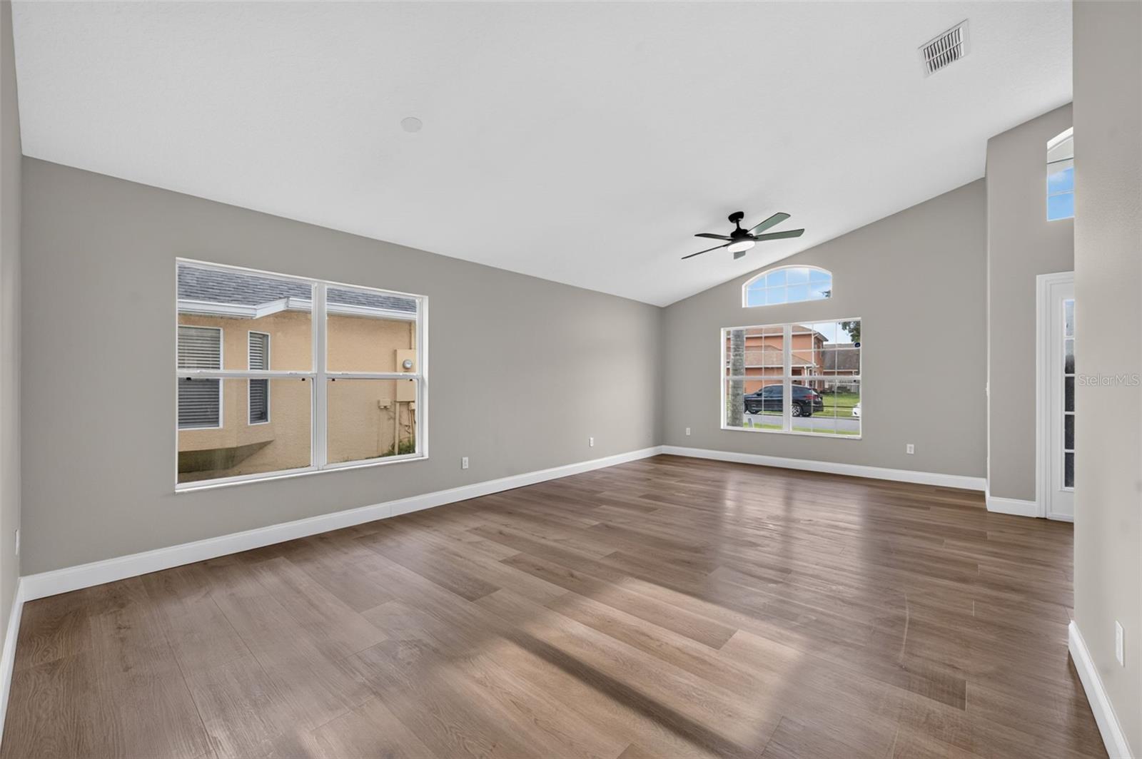 AVALON LAKES PH 03 VILLAGE D - Residential