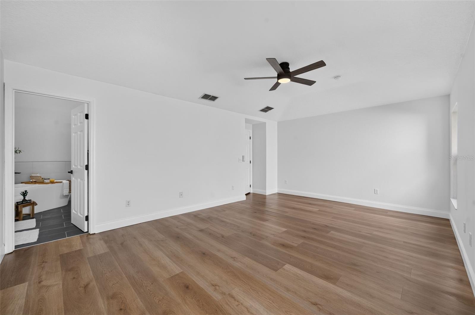 AVALON LAKES PH 03 VILLAGE D - Residential