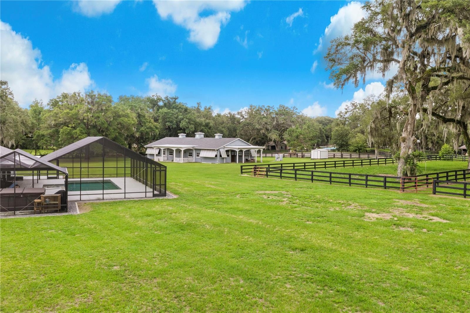 MEADOW WOOD FARMS 01 - Residential