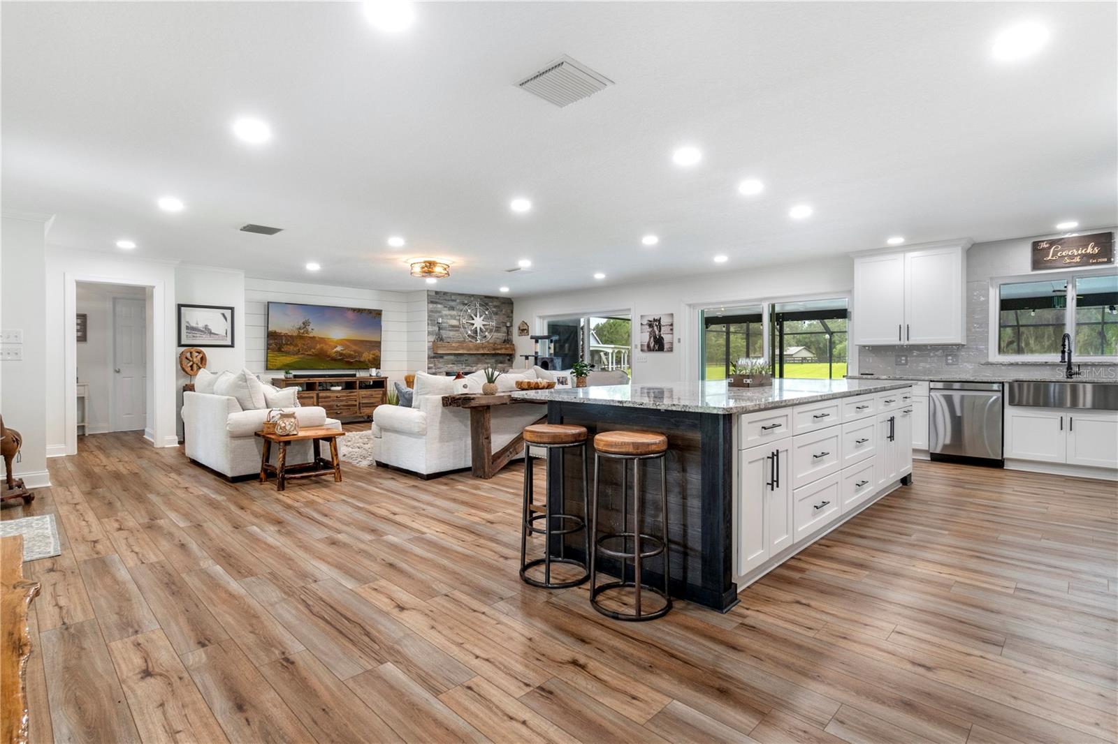 MEADOW WOOD FARMS 01 - Residential