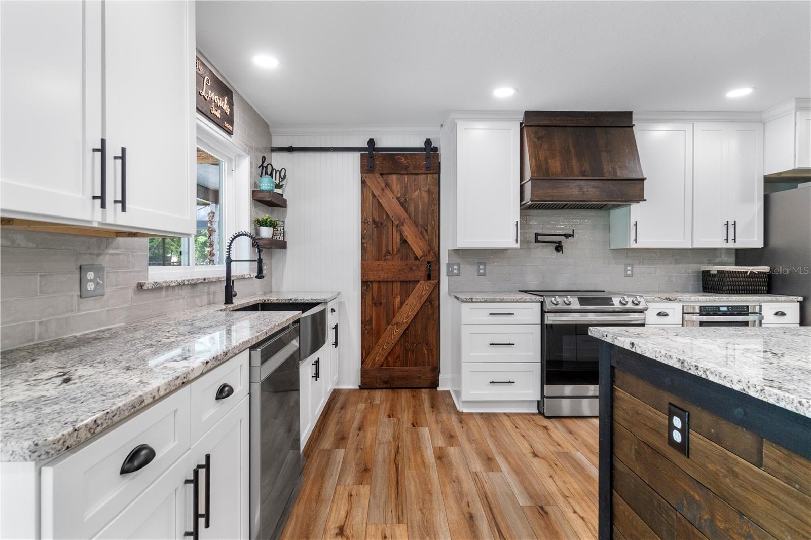 MEADOW WOOD FARMS 01 - Residential