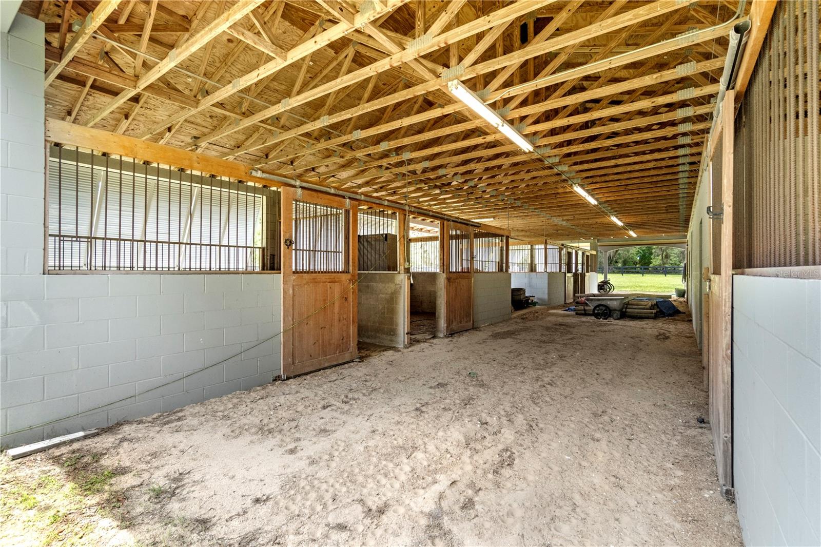 MEADOW WOOD FARMS 01 - Residential