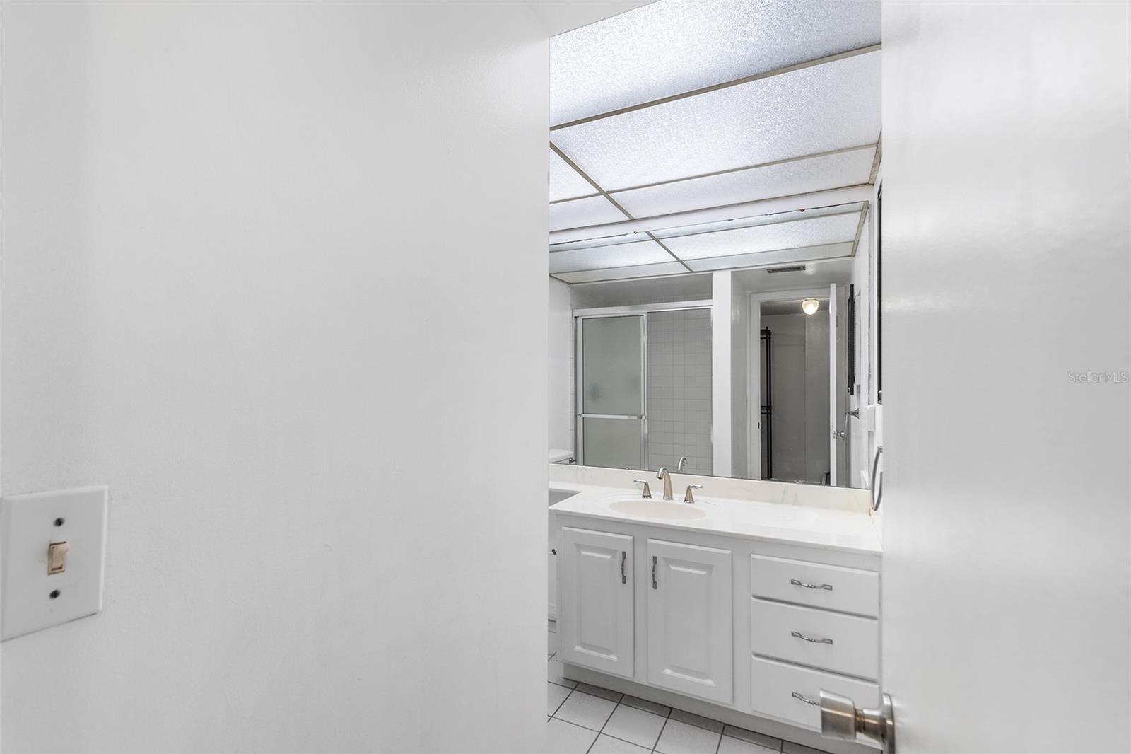 LAKERIDGE CONDO - Residential