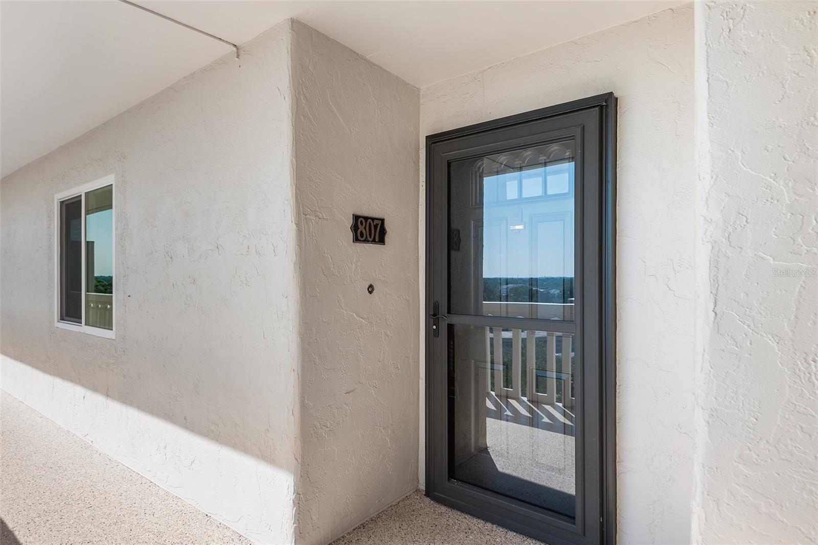 LAKERIDGE CONDO - Residential