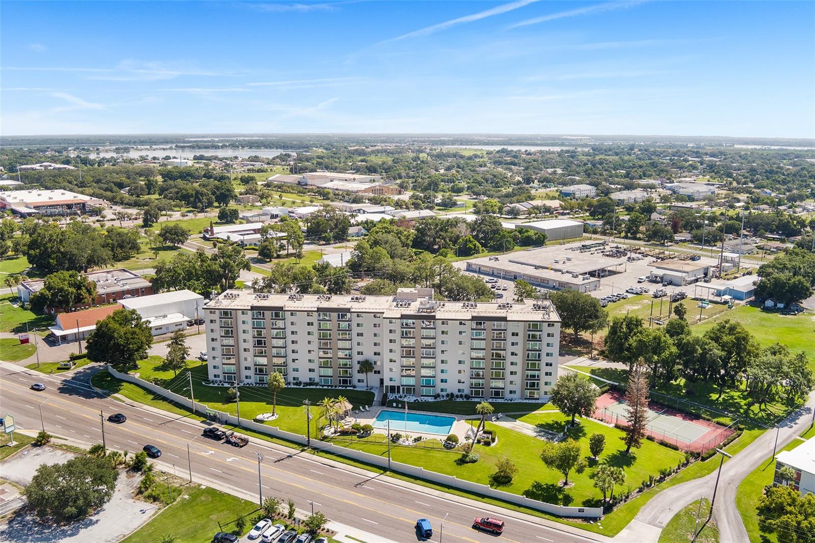 LAKERIDGE CONDO - Residential