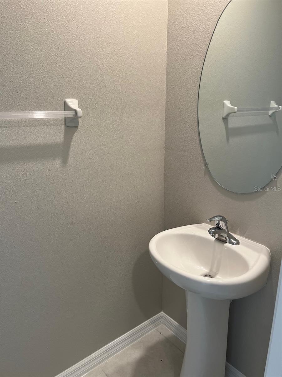GLENCOVE/BAYPARK PH 2 - Residential Lease
