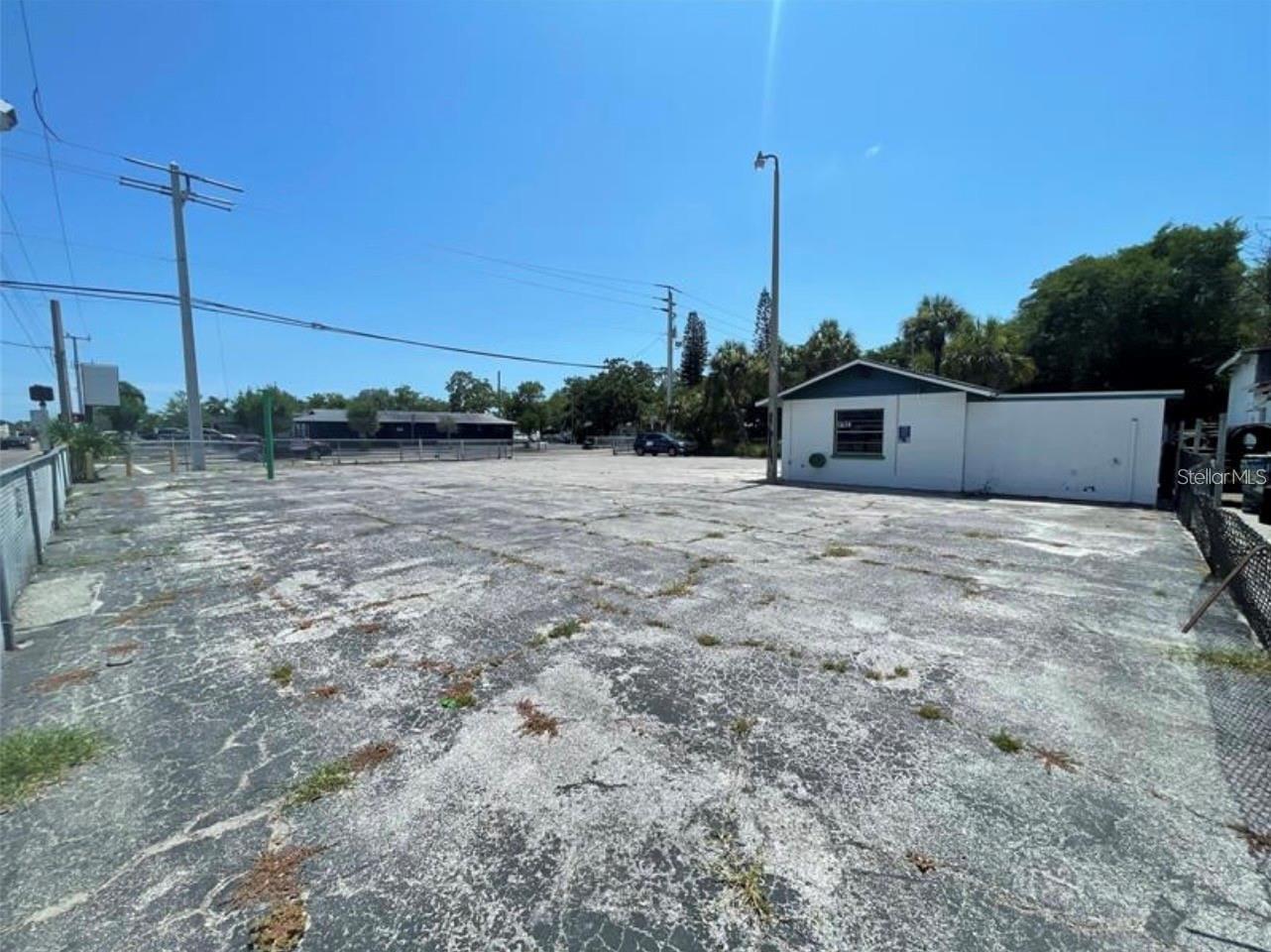 VILLA PARK - Commercial Lease