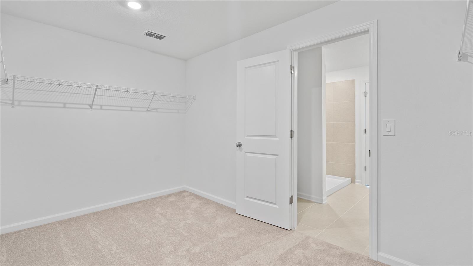 HUNT CLUB GROVES 50S - Residential