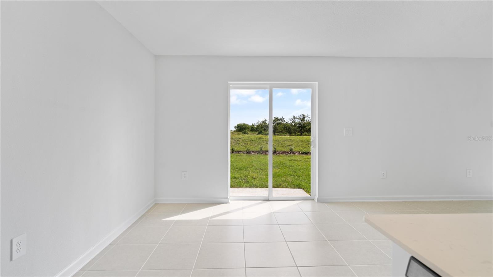 HUNT CLUB GROVES 50S - Residential