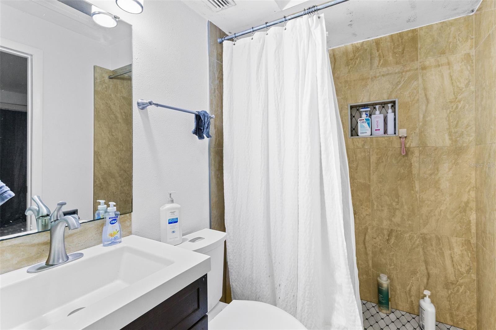 CASTLE PLACE - Residential Income