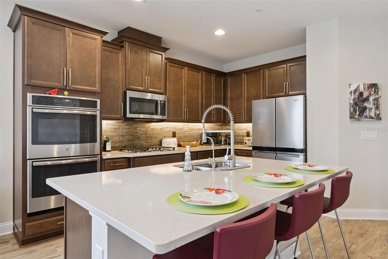 HERITAGE AT PLANT STREET - Residential