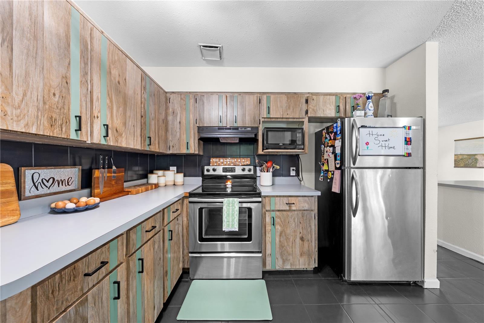 DELTONA LAKES UNIT 12 - Residential